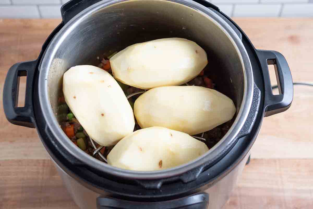 Pressure Cooker Shepherd's Pie - place the potatoes on top