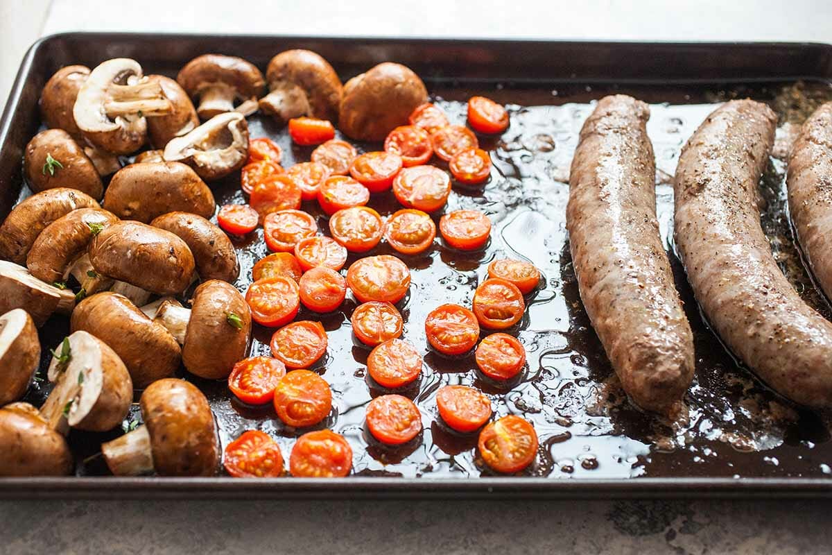 https://millersfoodmarket.com/wp-content/uploads/2020/03/Sheet-Pan-English-METHOD-3-add-the-mushrooms-3.jpg