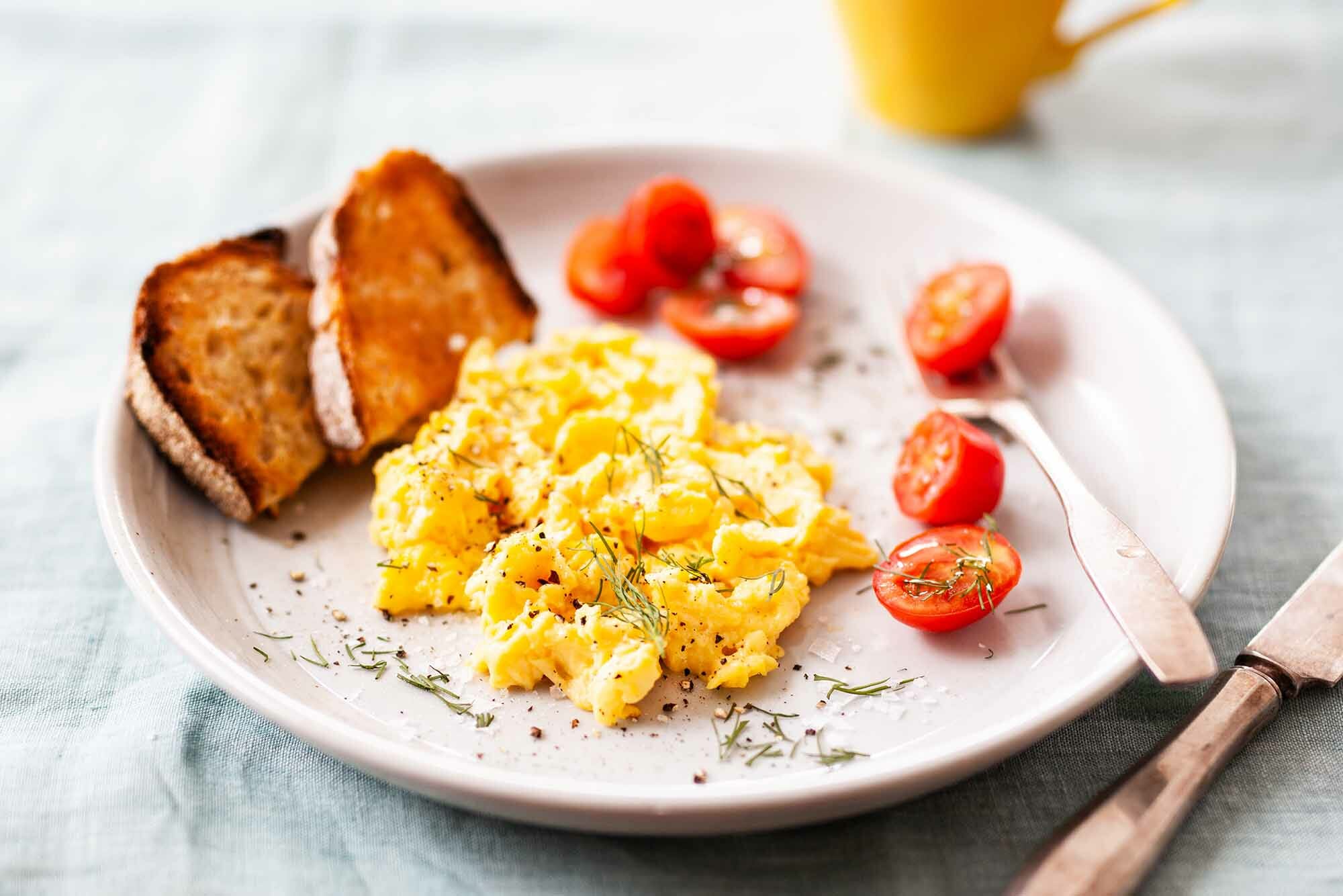 How to Make Scrambled Eggs